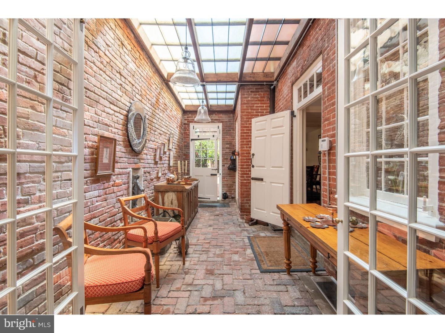 338 Spruce Street Philadelphia, PA 19106 - Photo 9 of 25