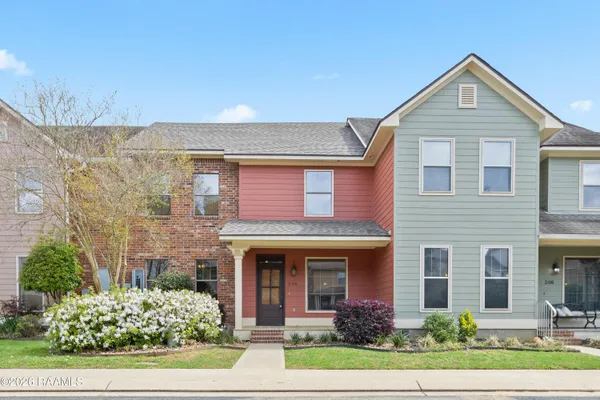 $259,900 | 208 Harbor Bend Boulevard, Lafayette, LA 70508
