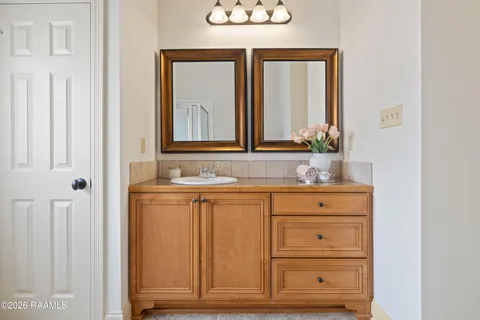 $259,900 | 208 Harbor Bend Boulevard, Lafayette, LA 70508