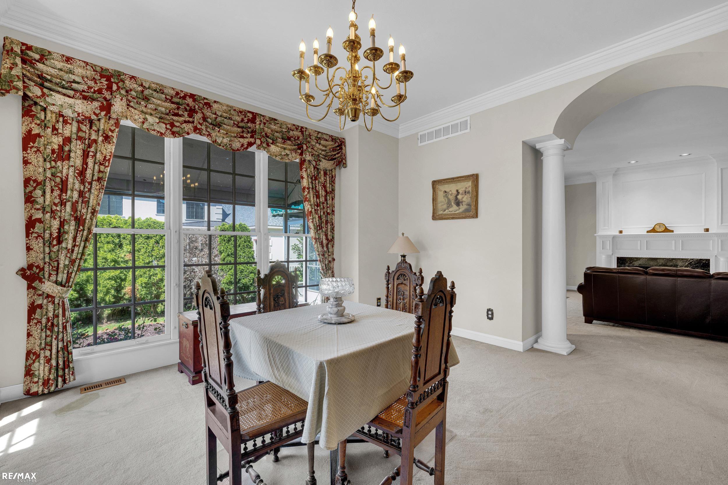 895 Bishop Road Grosse Pointe, MI 48230 - Photo 15 of 57 50147351-c7d157c8-41ce-46cc-bb06-6b6431c9ec71.JPG
