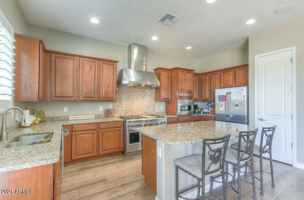 SR Kitchen 2