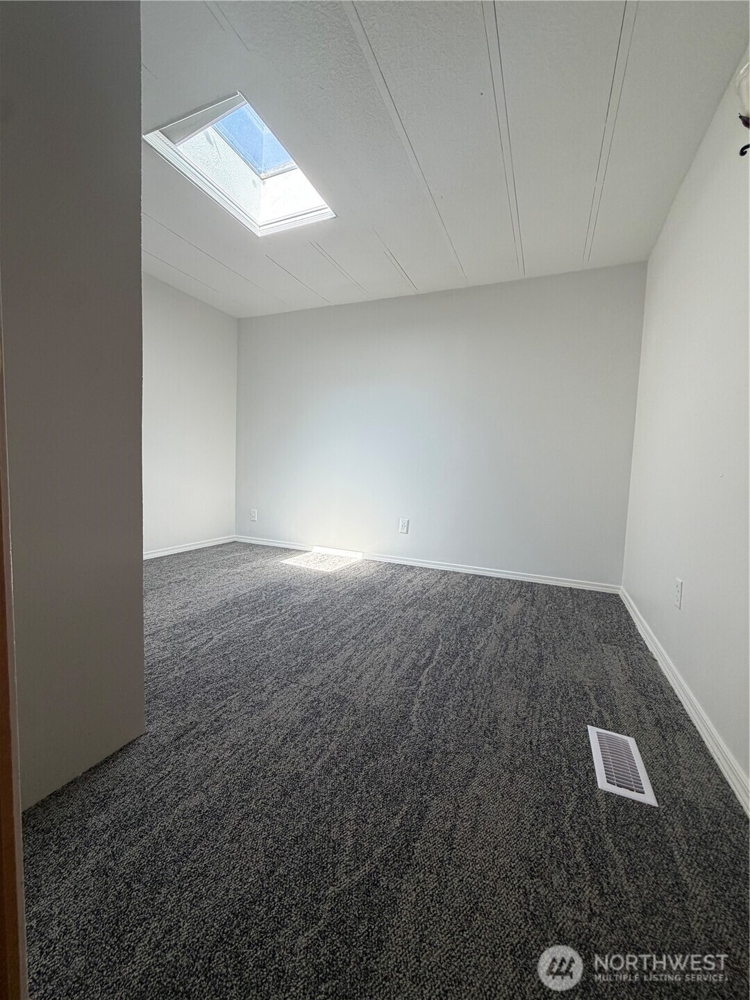 415 Lakeview Road, Unit F6 Lynnwood, WA 98087 - Photo 13 of 25