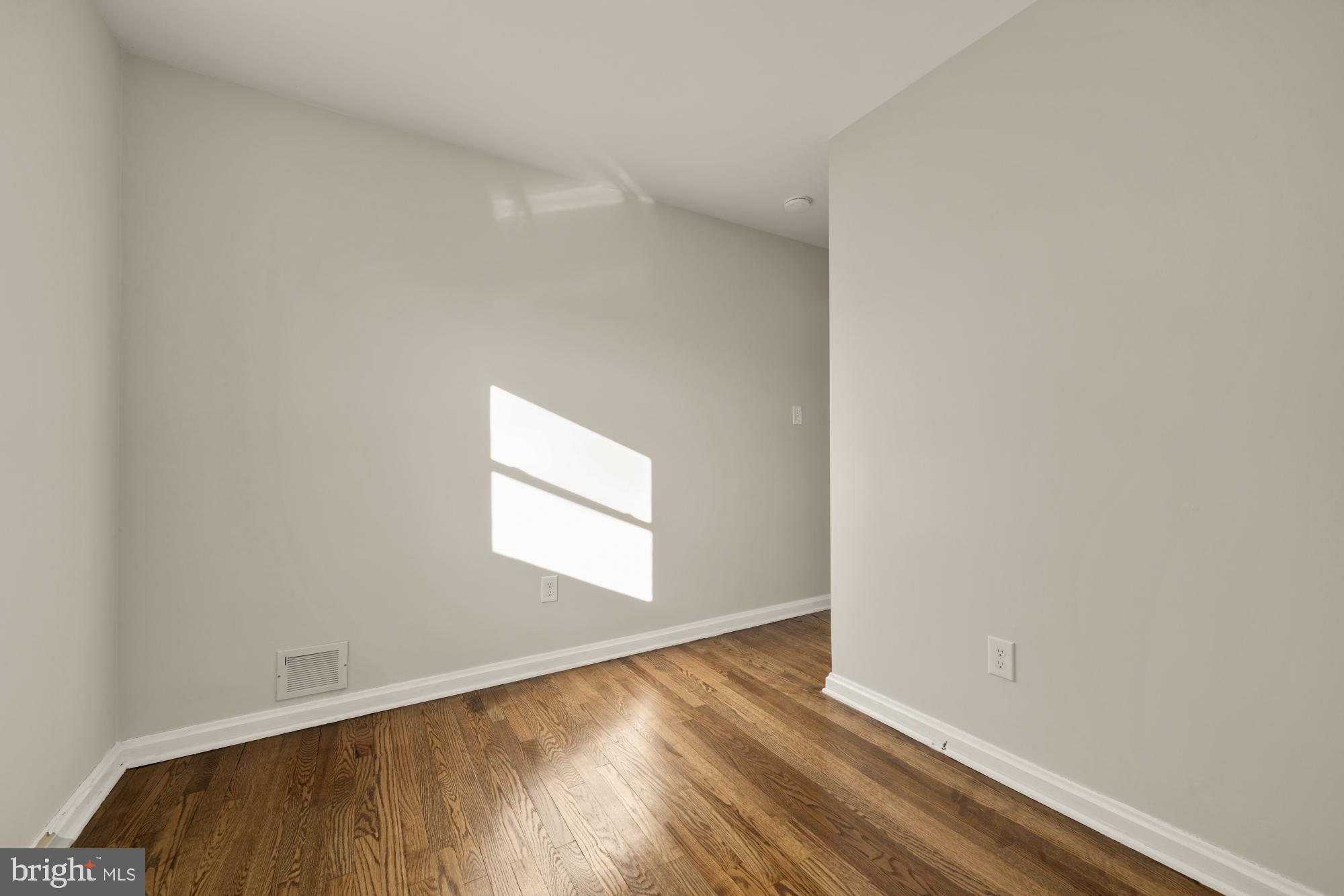 6112 Paulonia Road Alexandria, VA 22310 - Photo 29 of 48 a view of an empty room and window