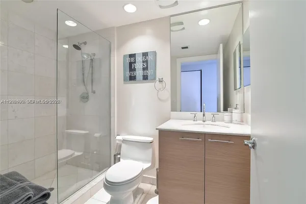 $9,800 | 3535 South Ocean Drive, Unit 1006, Hollywood, FL 33019