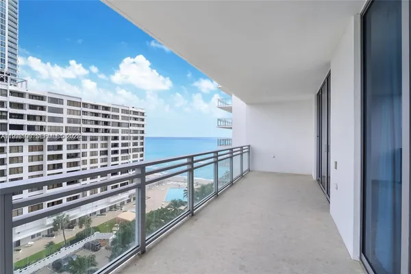 $9,800 | 3535 South Ocean Drive, Unit 1006, Hollywood, FL 33019