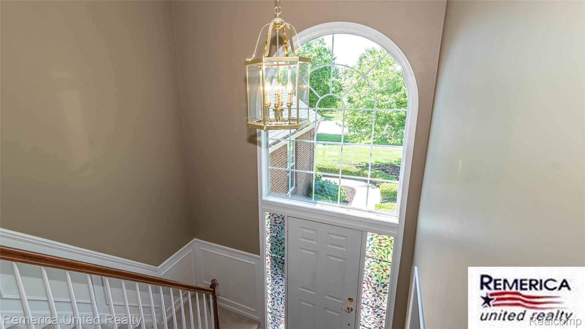 49300 Rockefeller Drive Canton, MI 48188 - Photo 4 of 34 Foyer -6.jpg