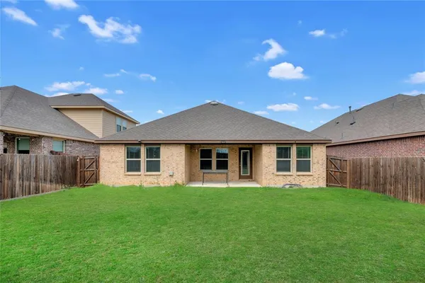 $2,290 | 3025 Frio Road, Little Elm, TX 75068