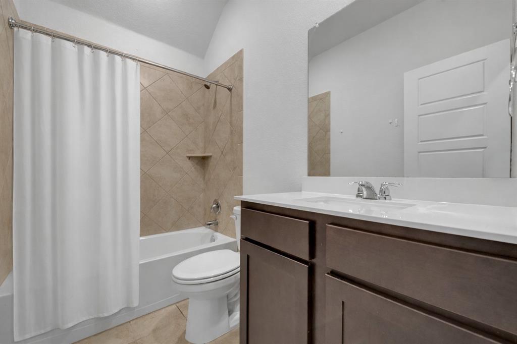 3025 Frio Road Little Elm, TX 75068 - Photo 10 of 26