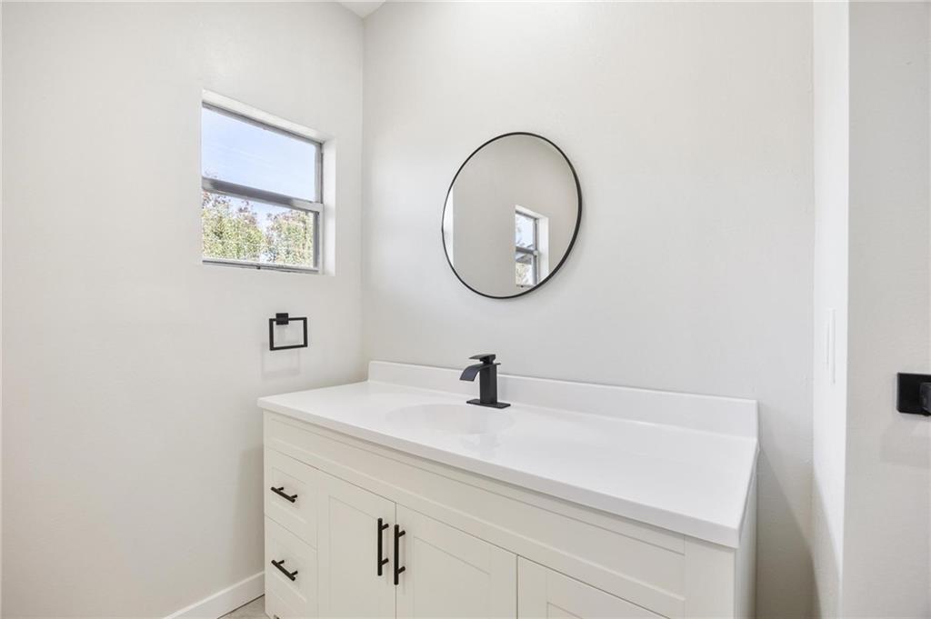 2002 South Holbrook Street Fort Scott, KS 66701 - Photo 11 of 23