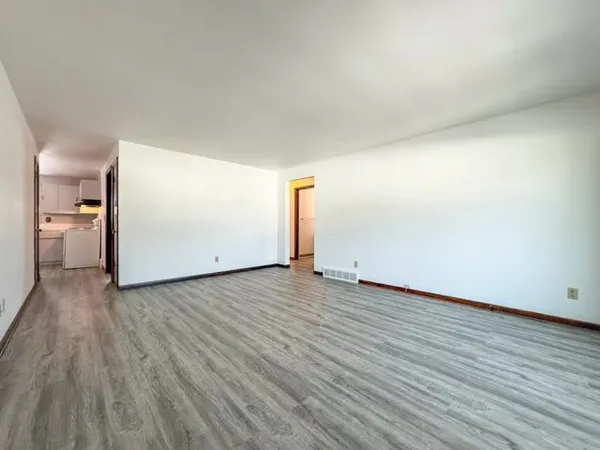 $385,000 | 2220 Deer Trail, Green Bay, WI 54302