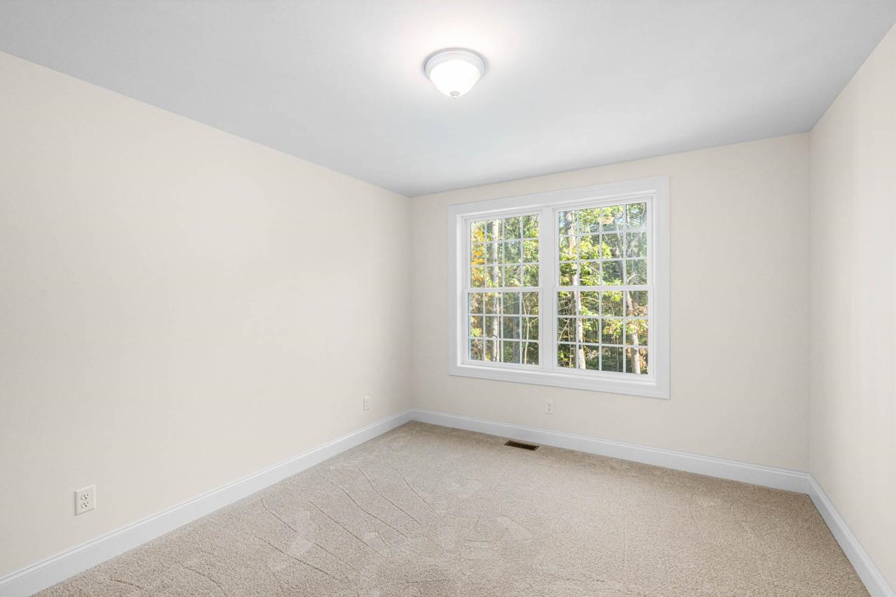 19 Griffin Road Hudson, NH 03051 - Photo 18 of 23 Gallery Image 18
