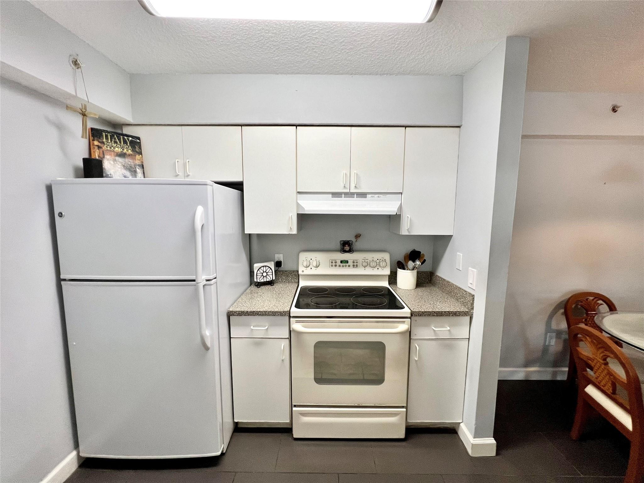 420 South Park Road, Unit 2104 Hollywood, FL 33021 - Photo 7 of 20 Photo 7