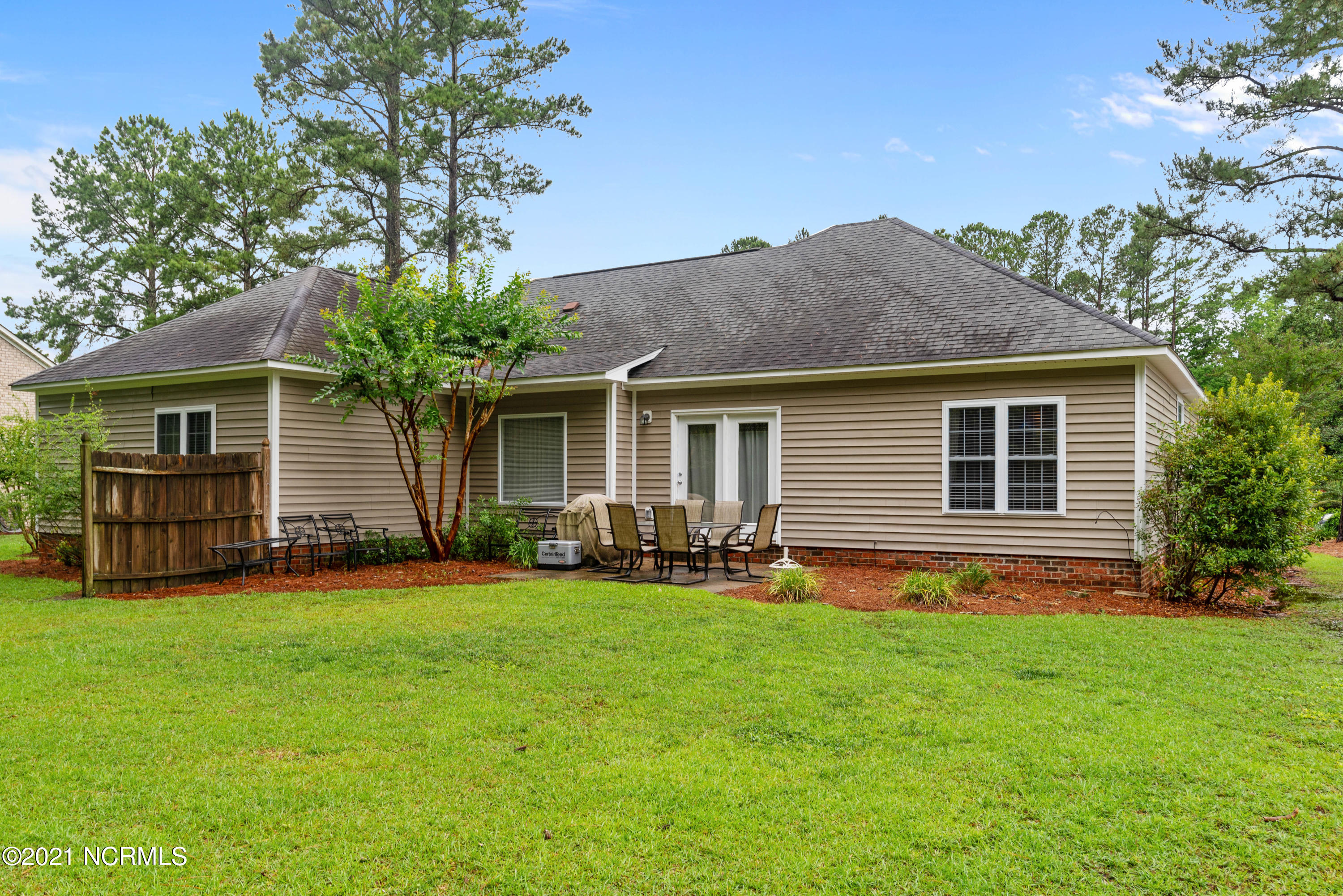 437 Neuchatel Road New Bern, NC 28562 - Photo 35 of 41 437 Neuchatel-18