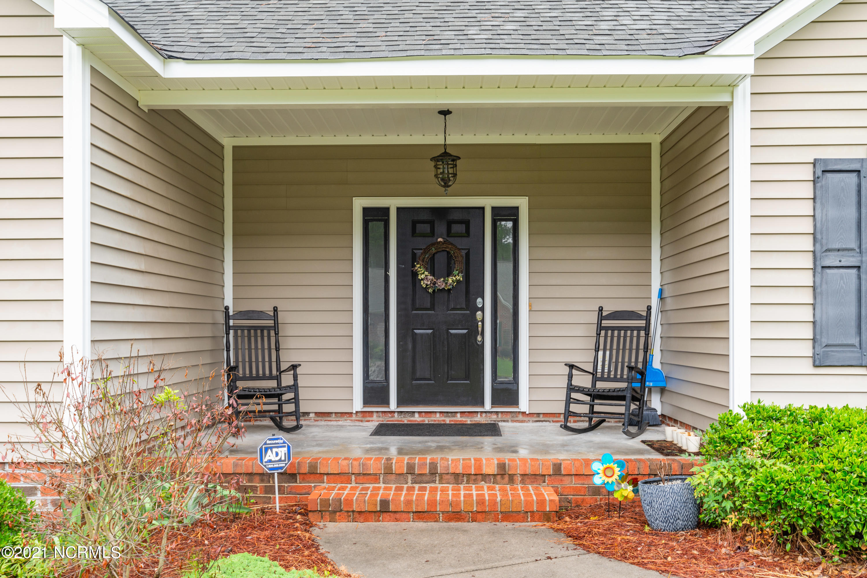 437 Neuchatel Road New Bern, NC 28562 - Photo 5 of 41 437 Neuchatel-5