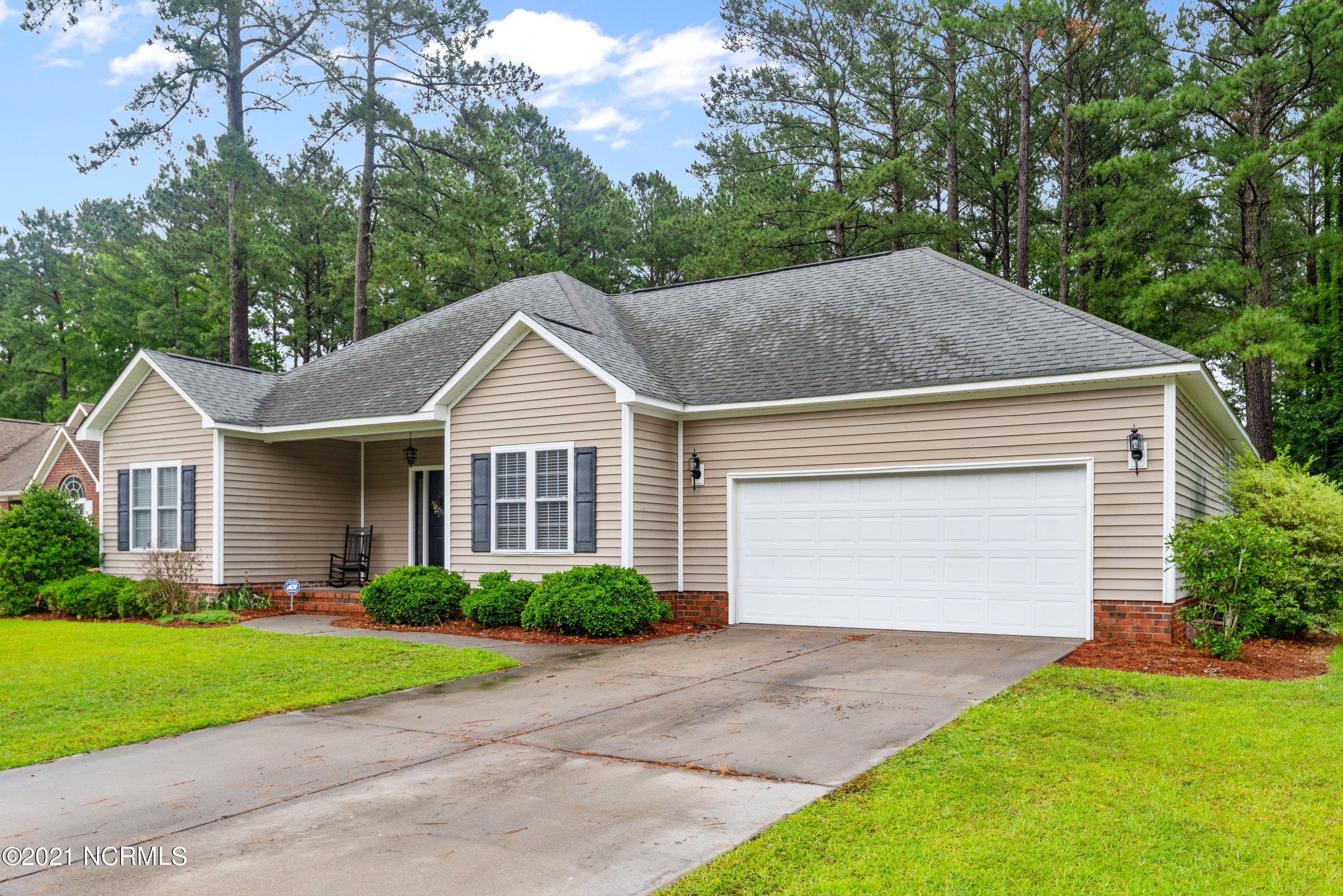 437 Neuchatel Road New Bern, NC 28562 - Photo 7 of 41 437 Neuchatel-1