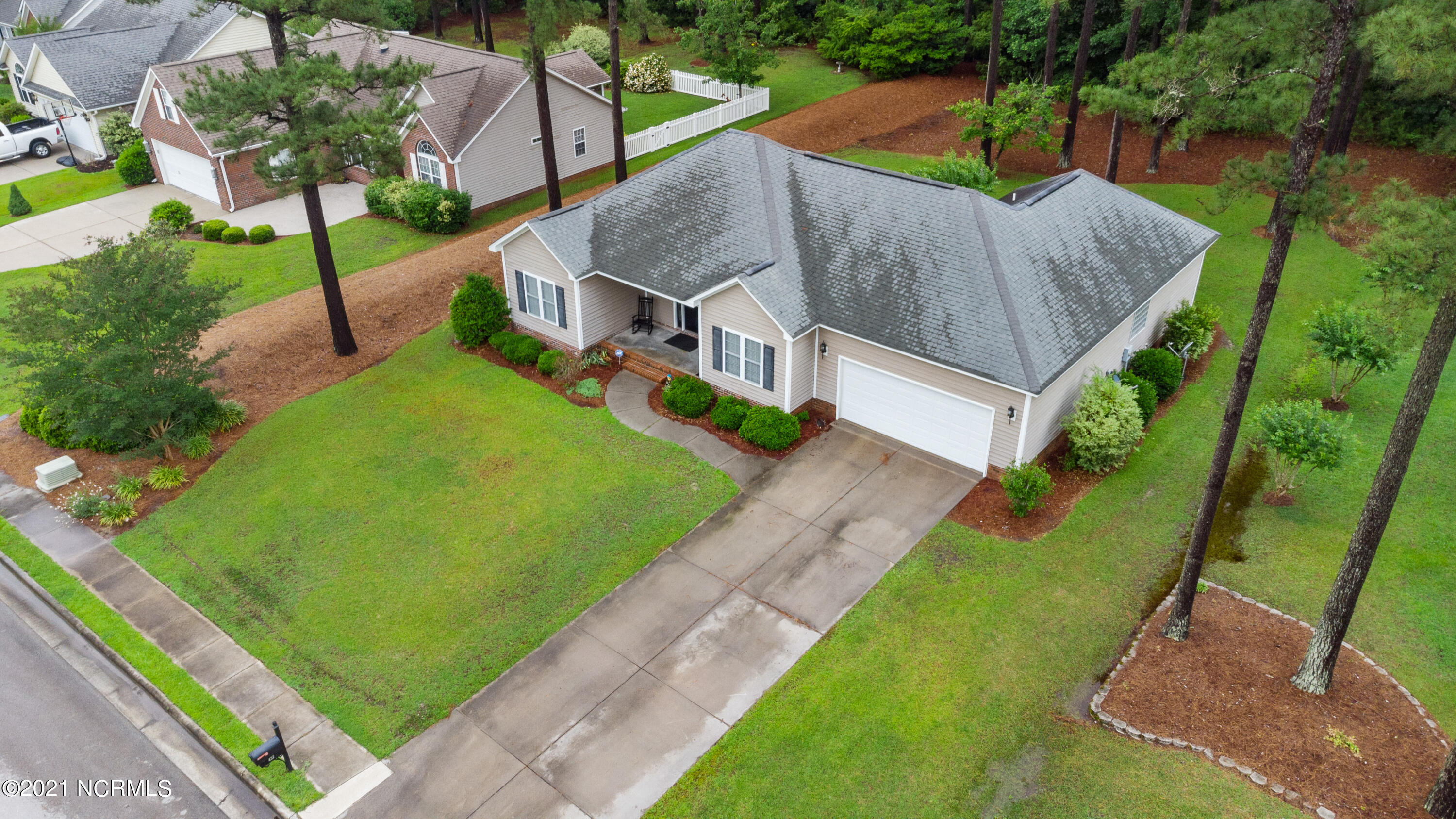 437 Neuchatel Road New Bern, NC 28562 - Photo 8 of 41 437 Neuchatel-7