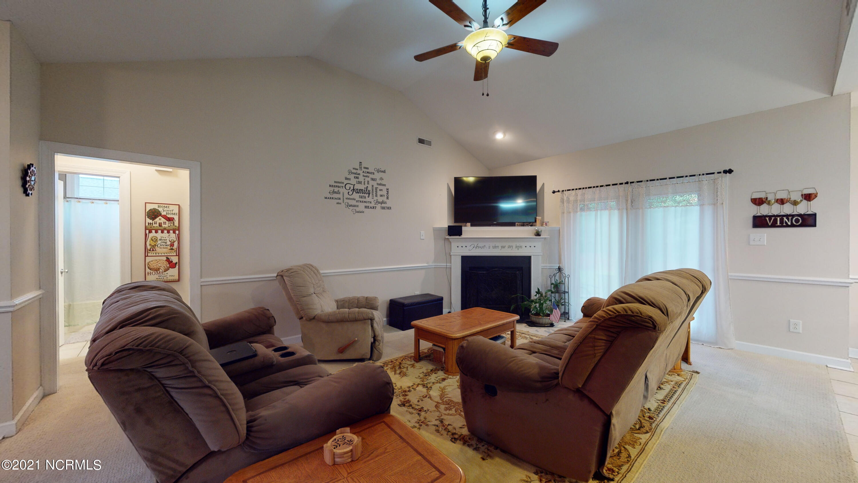 437 Neuchatel Road New Bern, NC 28562 - Photo 10 of 41 437 Neuchatel-21