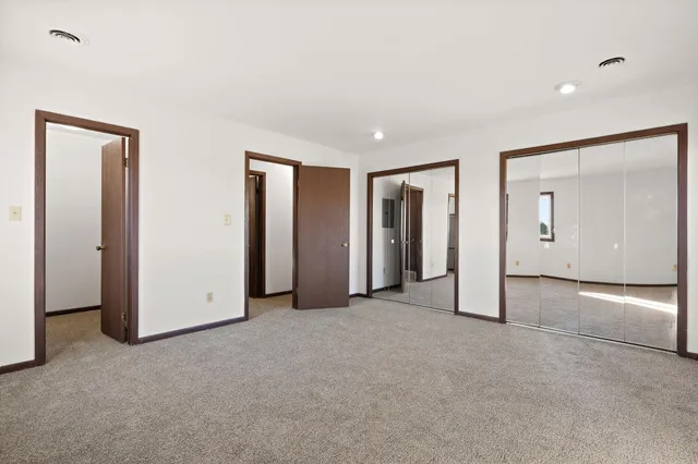 $139,900 | 929 West Glen Park Avenue, Unit 304, Griffith, IN 46319