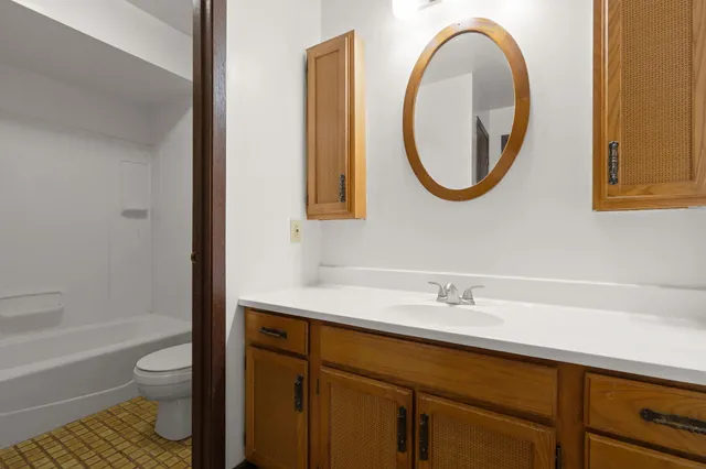 $139,900 | 929 West Glen Park Avenue, Unit 304, Griffith, IN 46319