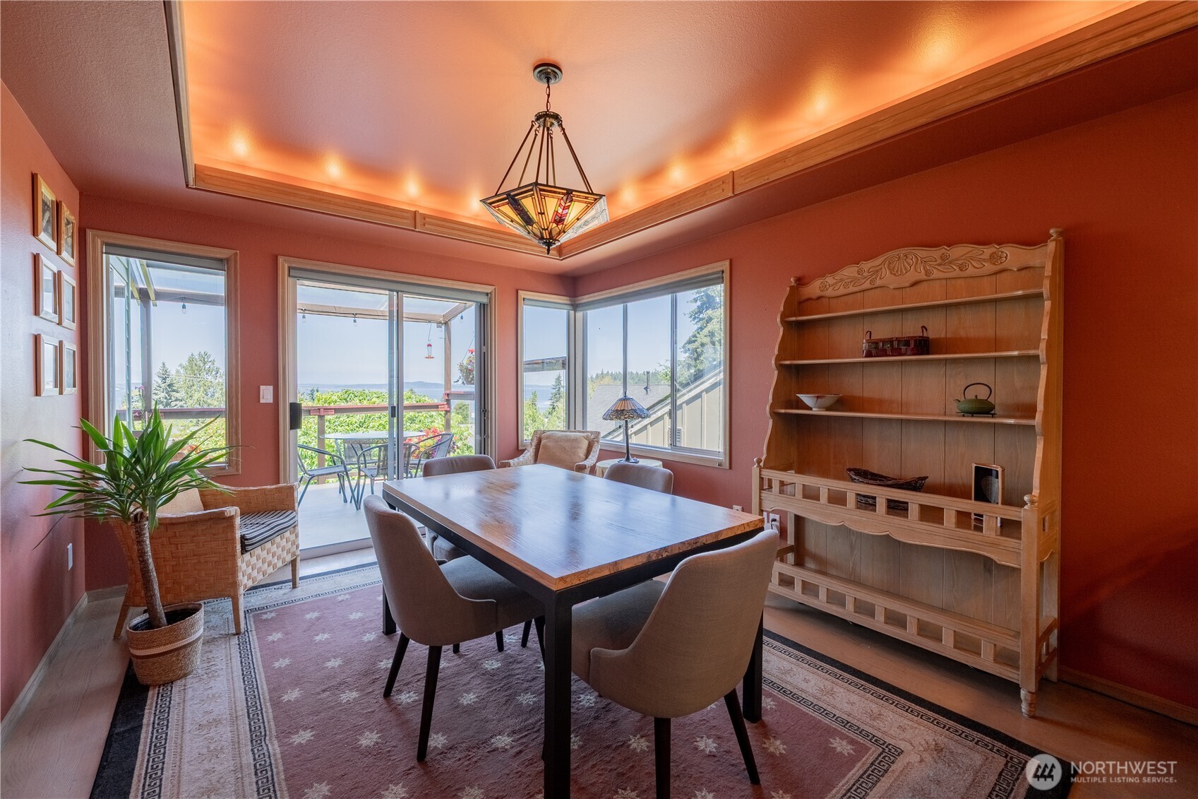 9297 44th Avenue Southwest Seattle, WA 98136 - Photo 16 of 40