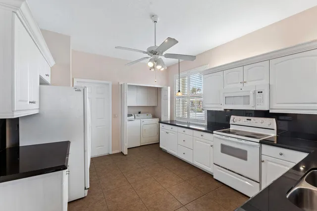 $290,000 | 245 Northwest Zanzibar Place, Port St. Lucie, FL 34986