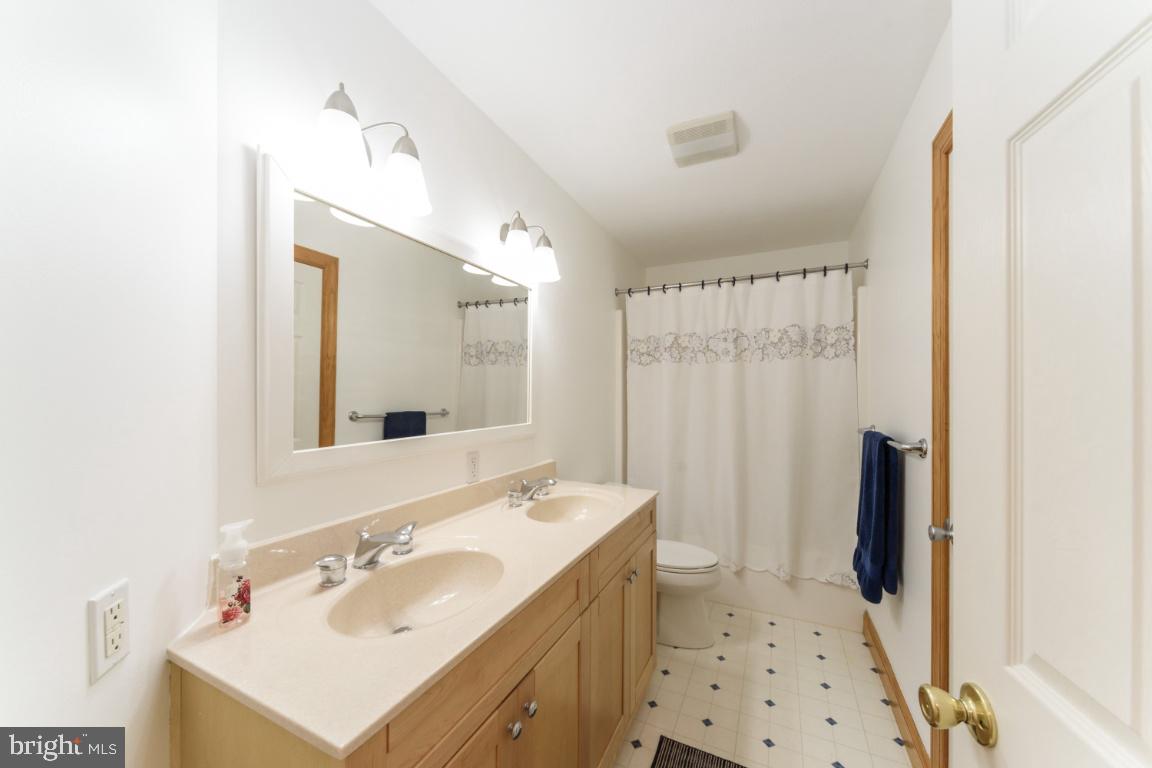 1689 Ingleside Road Forest Hill, MD 21050 - Photo 23 of 46 Upstairs full bathroom
