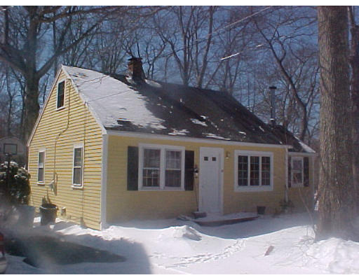 52 Edward Road Marshfield, MA 02050 - Photo 1 of 8 Gallery Image 1