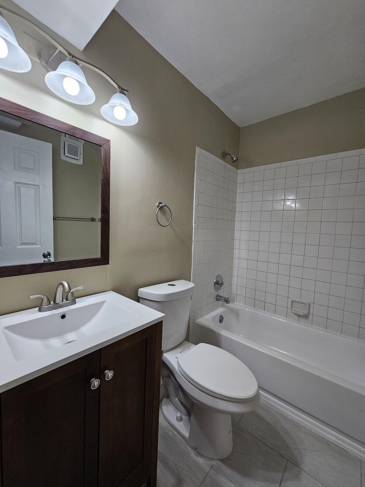 1838 Abbey Road, Unit 102 West Palm Beach, FL 33415 - Photo 11 of 26 20231110_102511_copy_1200x1600