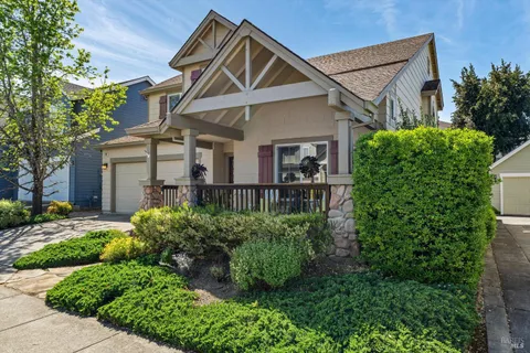 $929,000 | 1703 Spur Ridge Lane, Healdsburg, CA 95448