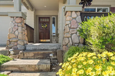 $929,000 | 1703 Spur Ridge Lane, Healdsburg, CA 95448