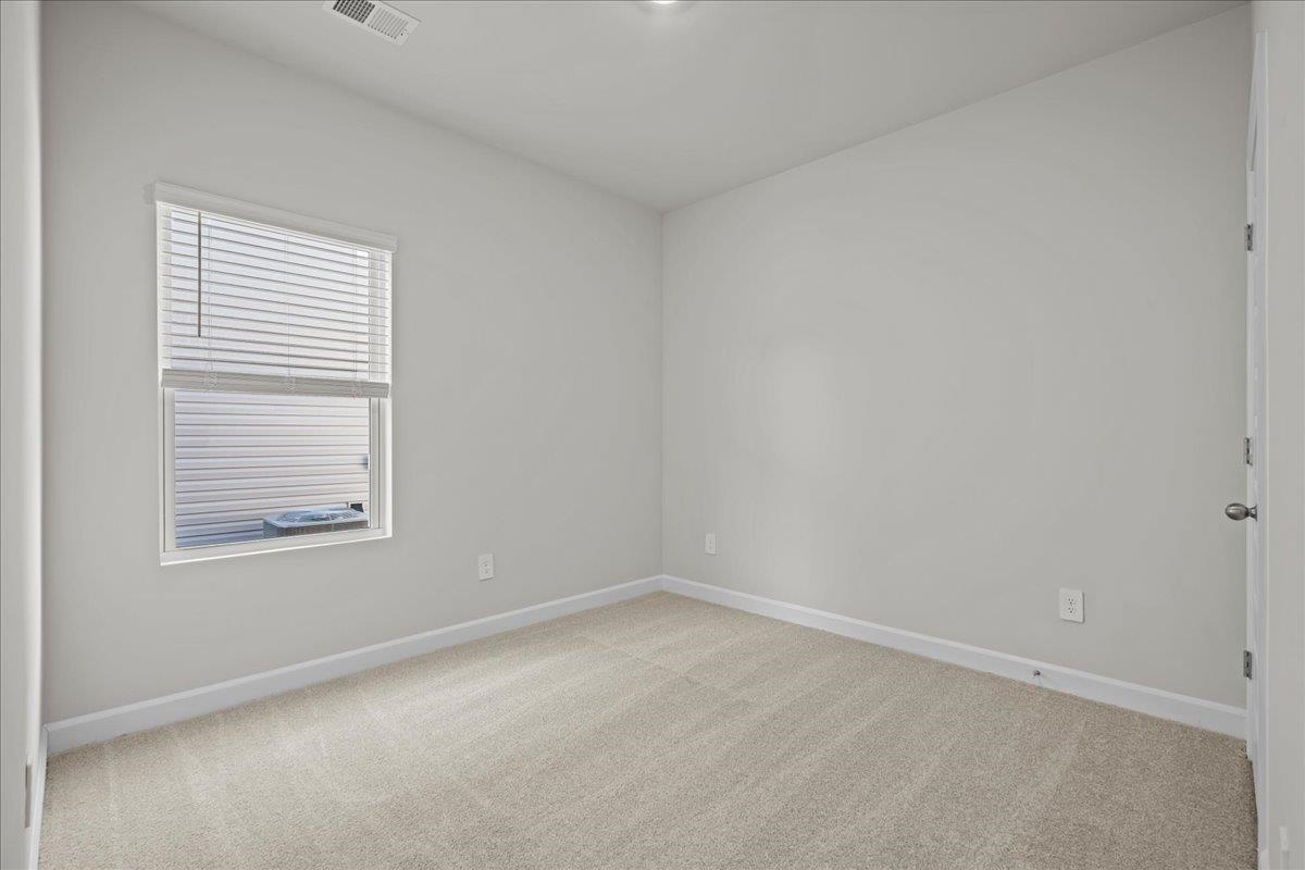 568 Cozy Blf Road Spartanburg, SC 29301 - Photo 7 of 25