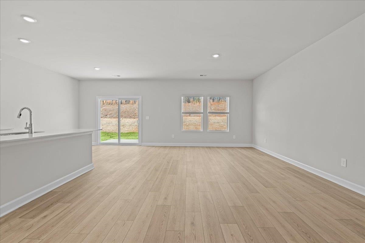 568 Cozy Blf Road Spartanburg, SC 29301 - Photo 9 of 25