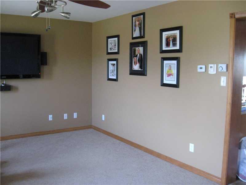 391 Bog Road Hermon, ME 04401 - Photo 7 of 30 Living Room.