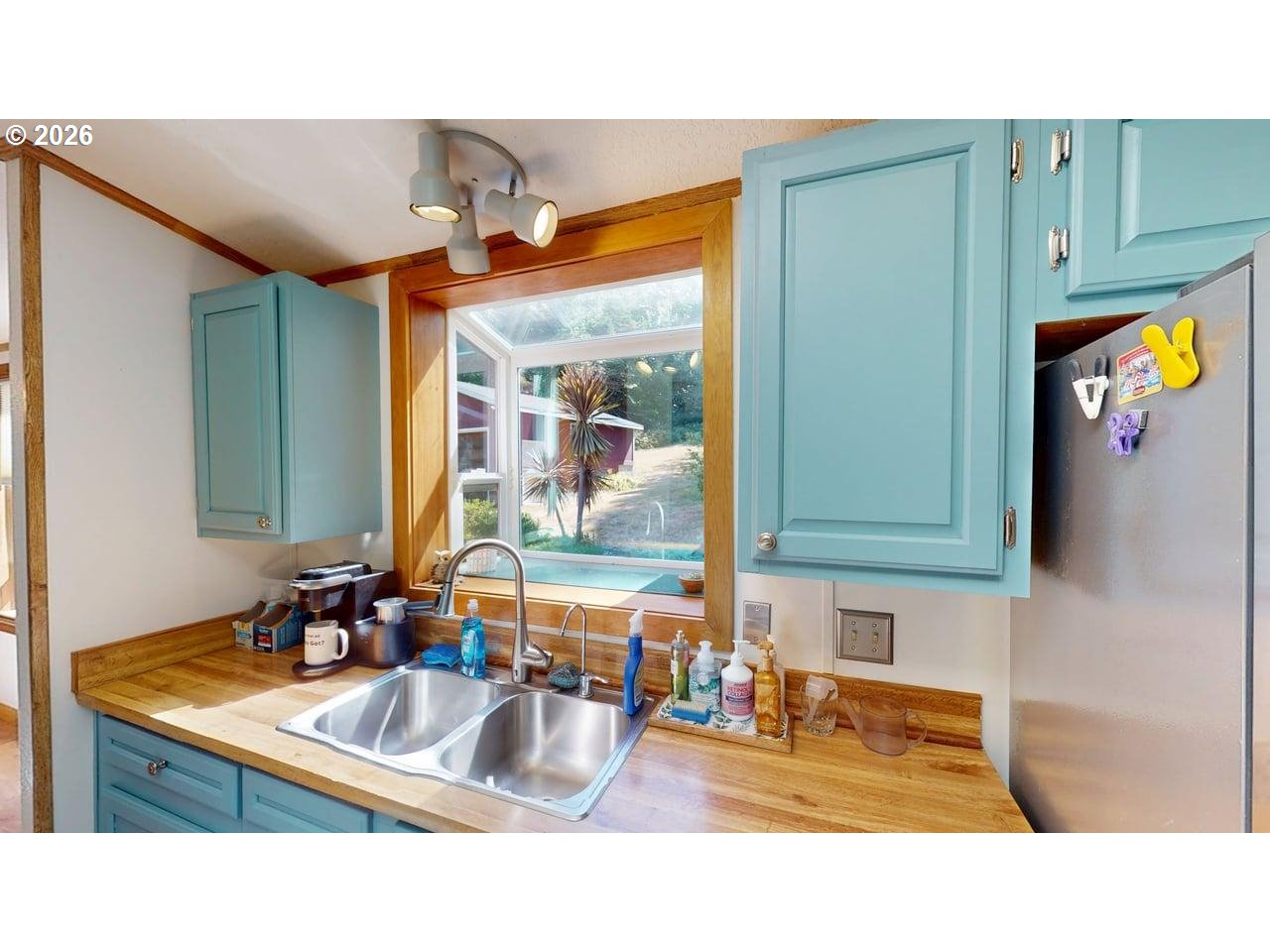 32051 Cedar Vly Road Gold Beach, OR 97444 - Photo 10 of 36 Kitchen