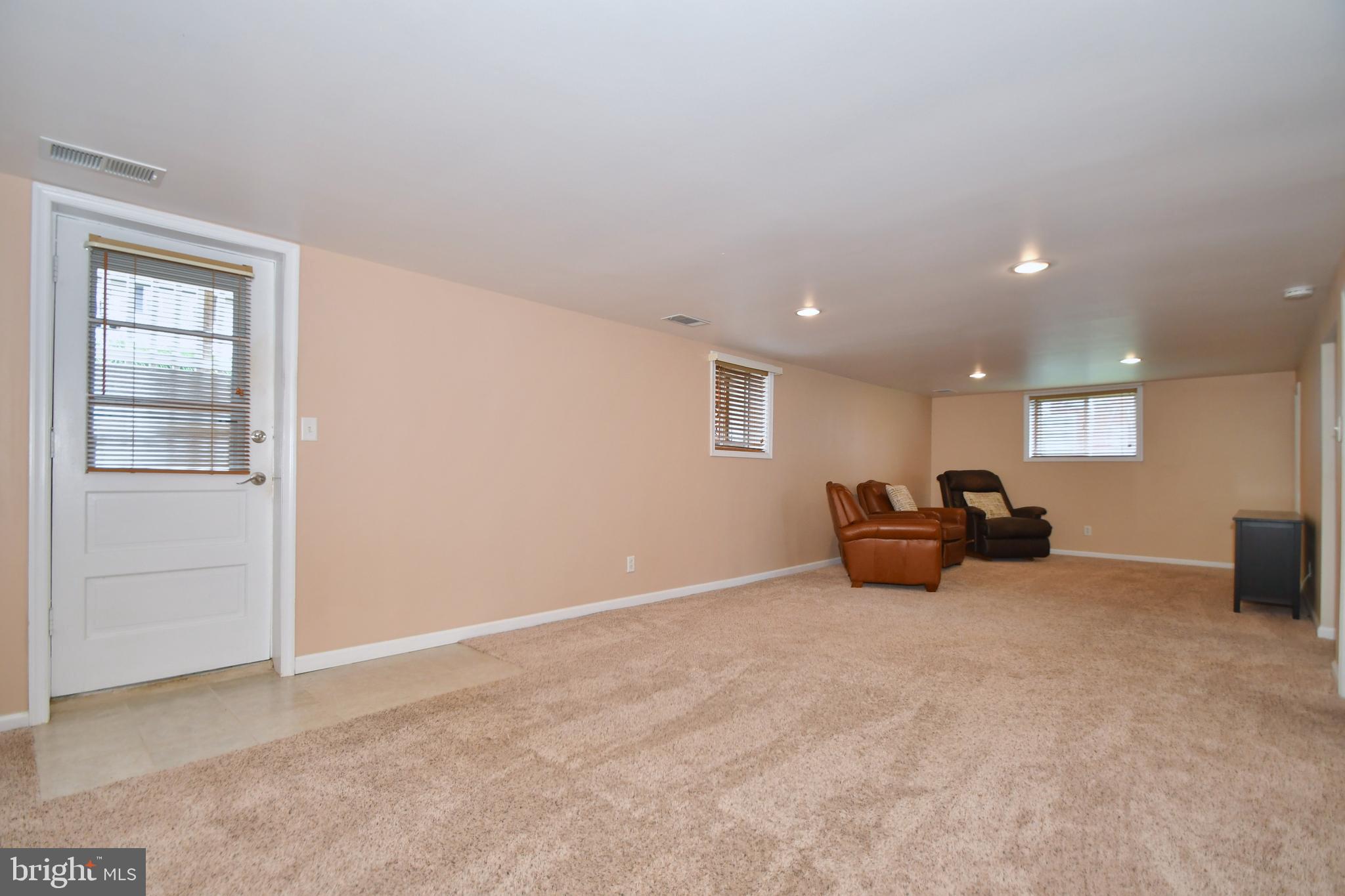 4444 Kendi Road Baltimore, MD 21236 - Photo 29 of 49 Family Room