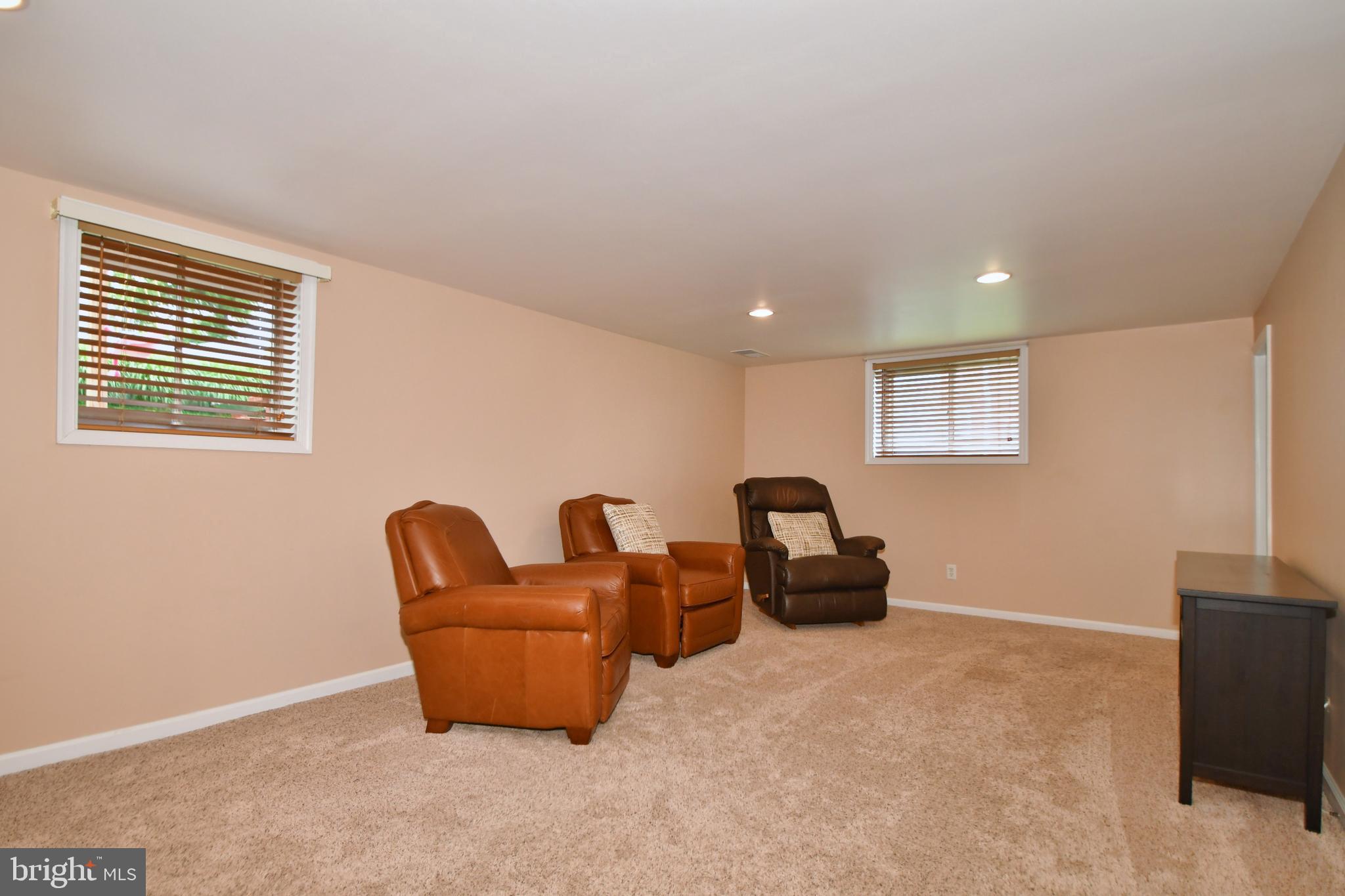 4444 Kendi Road Baltimore, MD 21236 - Photo 30 of 49 Family Room