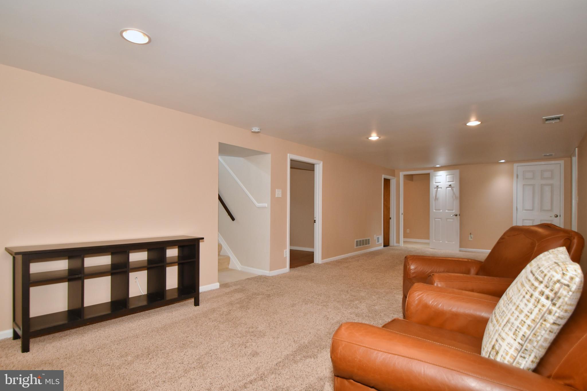 4444 Kendi Road Baltimore, MD 21236 - Photo 31 of 49 Family Room