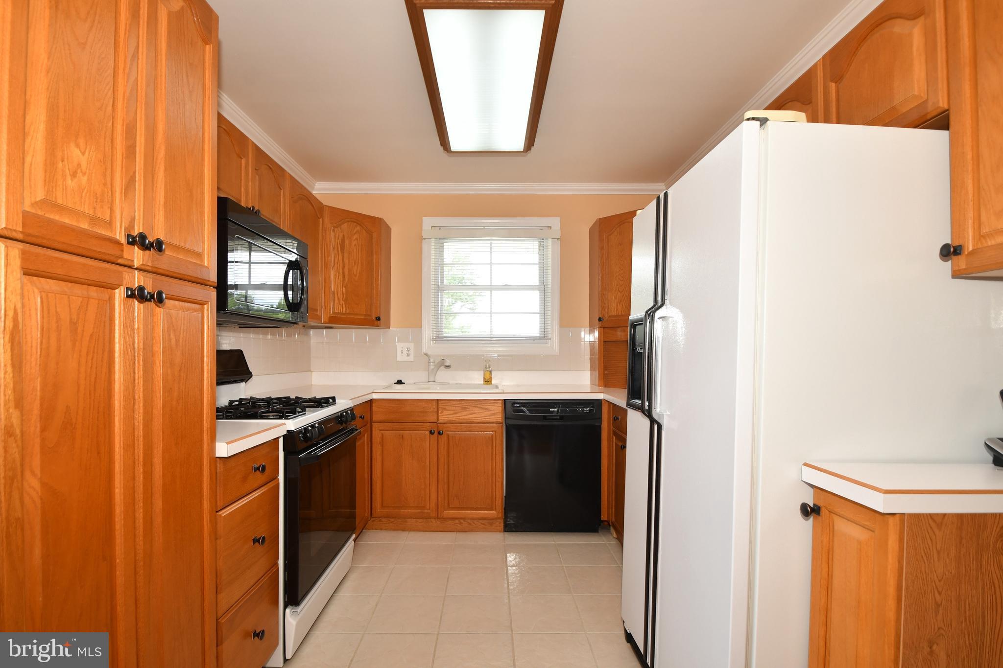 4444 Kendi Road Baltimore, MD 21236 - Photo 8 of 49 Kitchen