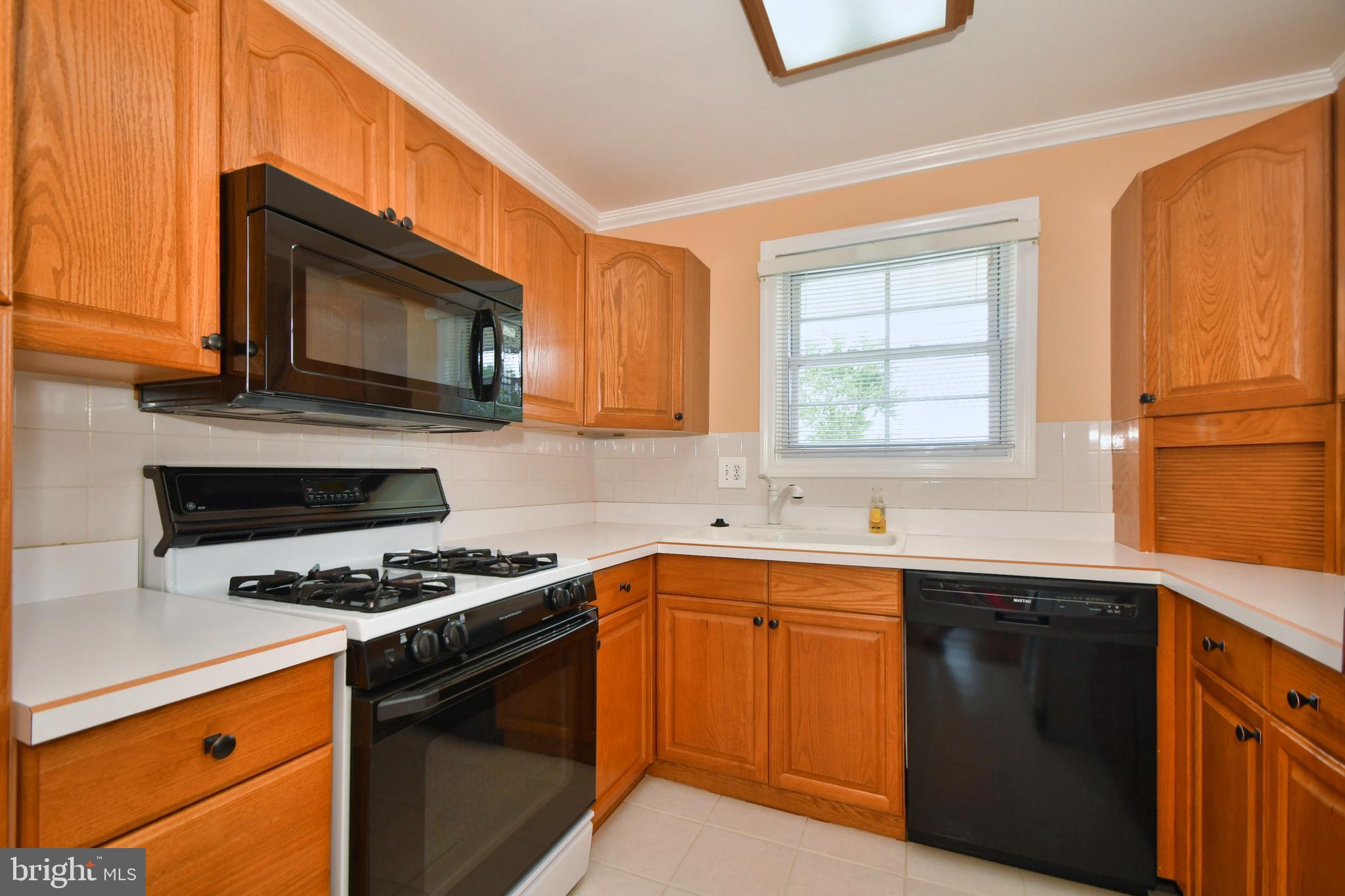 4444 Kendi Road Baltimore, MD 21236 - Photo 9 of 49 Kitchen