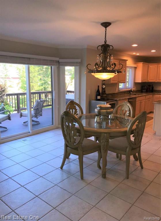 2518 Dover Rochester Hills, MI 48309 - Photo 9 of 29