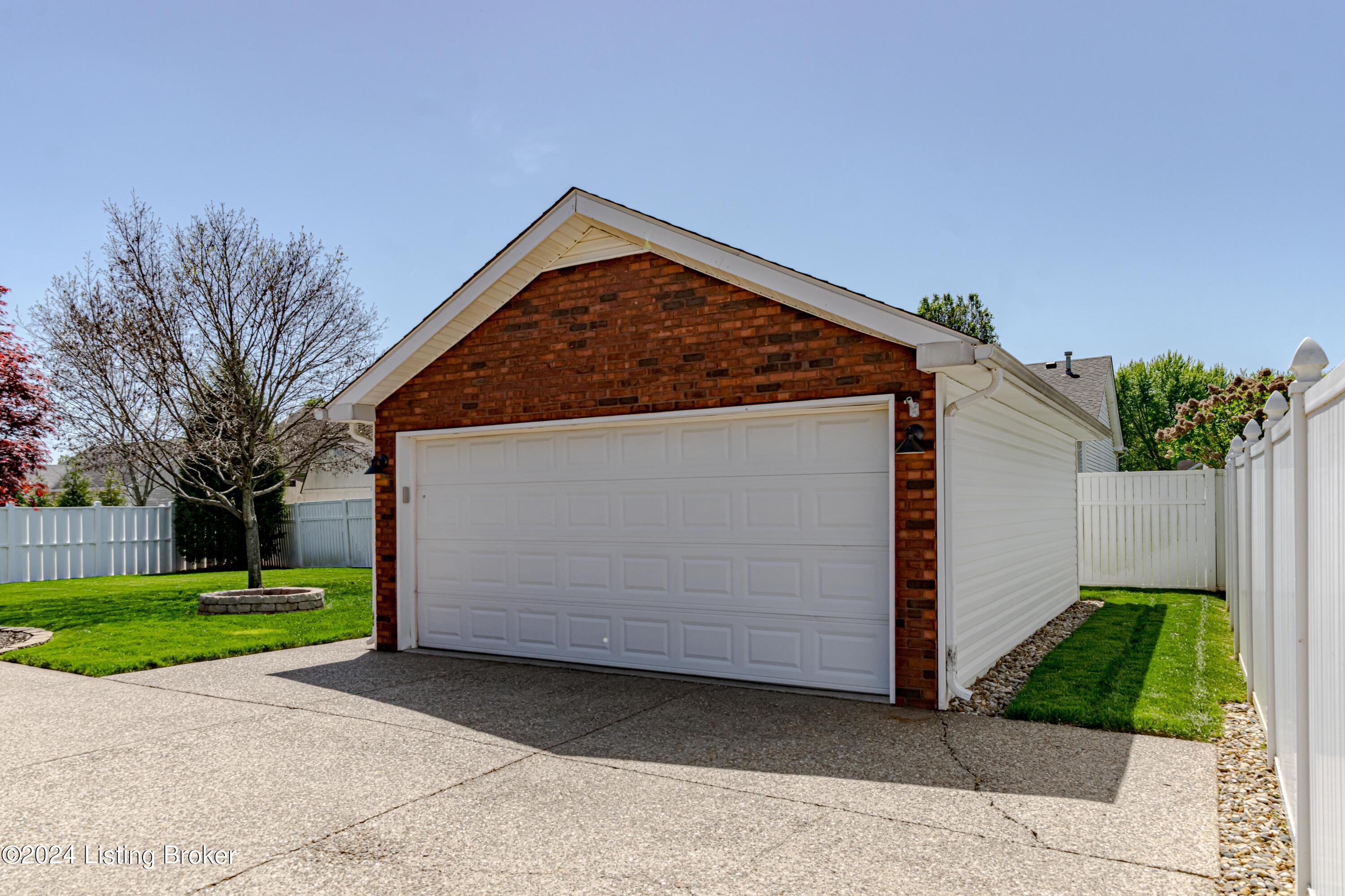 235 Forest Ridge Drive Mount Washington, KY 40047 - Photo 46 of 54 DSC01862