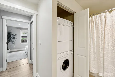 $289,500 | 21305 48th Avenue West, Unit B110, Mountlake Terrace, WA 98043