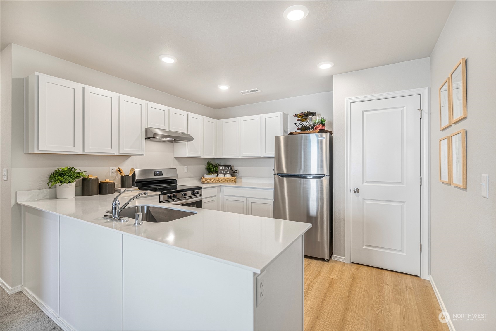 270 Northeast Olympic Ridge, Unit 54 Belfair, WA 98528 - Photo 9 of 24 Gallery Image 9
