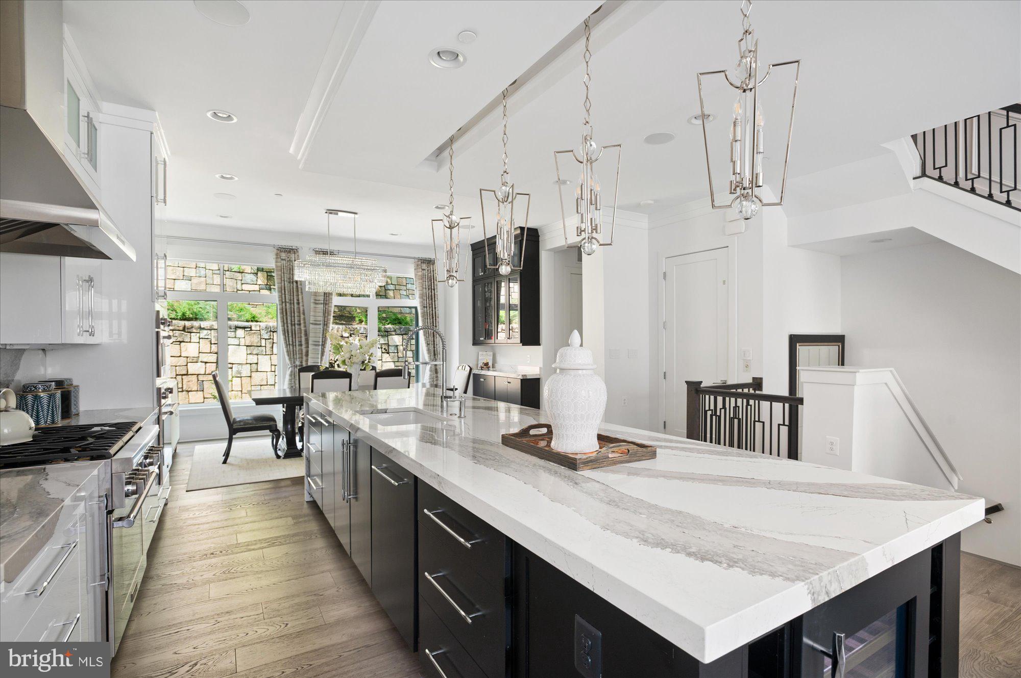 8165 River Road Bethesda, MD 20817 - Photo 13 of 46 Kitchen/DR