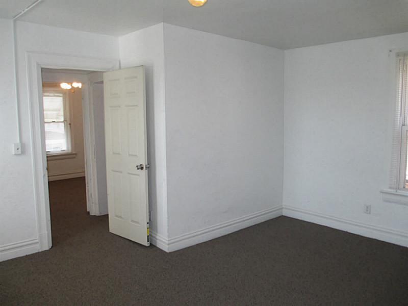 206 Ridge City Of But Pa Butler, PA 16001 - Photo 14 of 17 Bedroom.