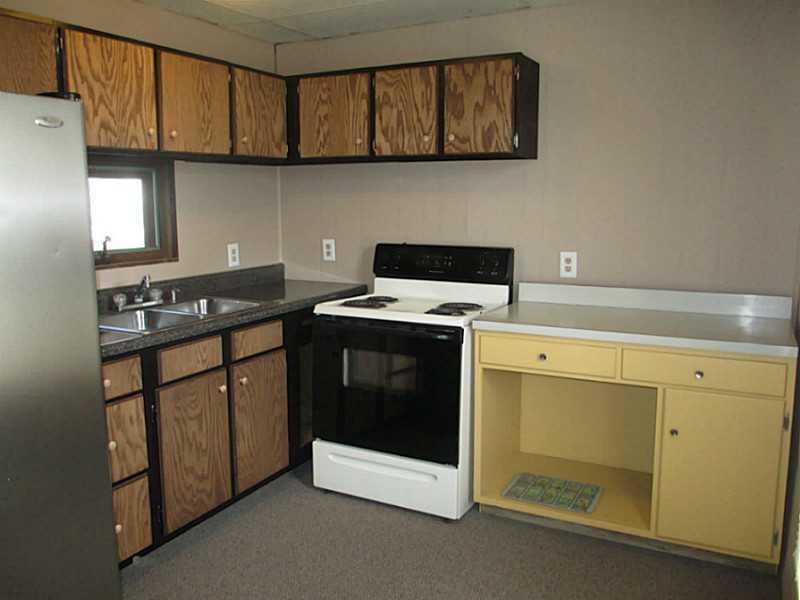206 Ridge City Of But Pa Butler, PA 16001 - Photo 8 of 17 Kitchen.