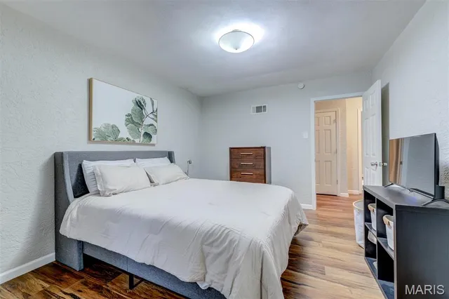 $152,900 | 10161 Squire Meadows Drive, Unit C, St. Louis, MO 63123