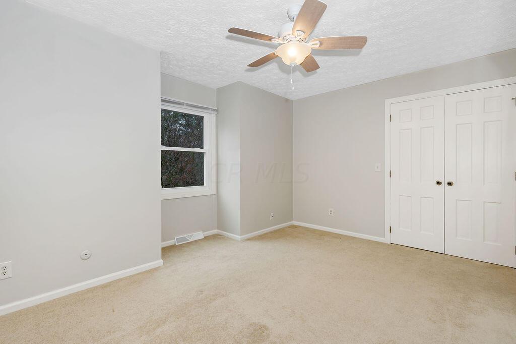 649 Old Farm Road Columbus, OH 43213 - Photo 53 of 83 large closet space