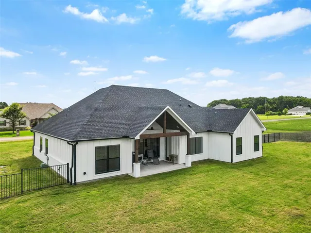 $629,900 | 11 Nicklaus Drive, Sulphur Springs, TX 75482