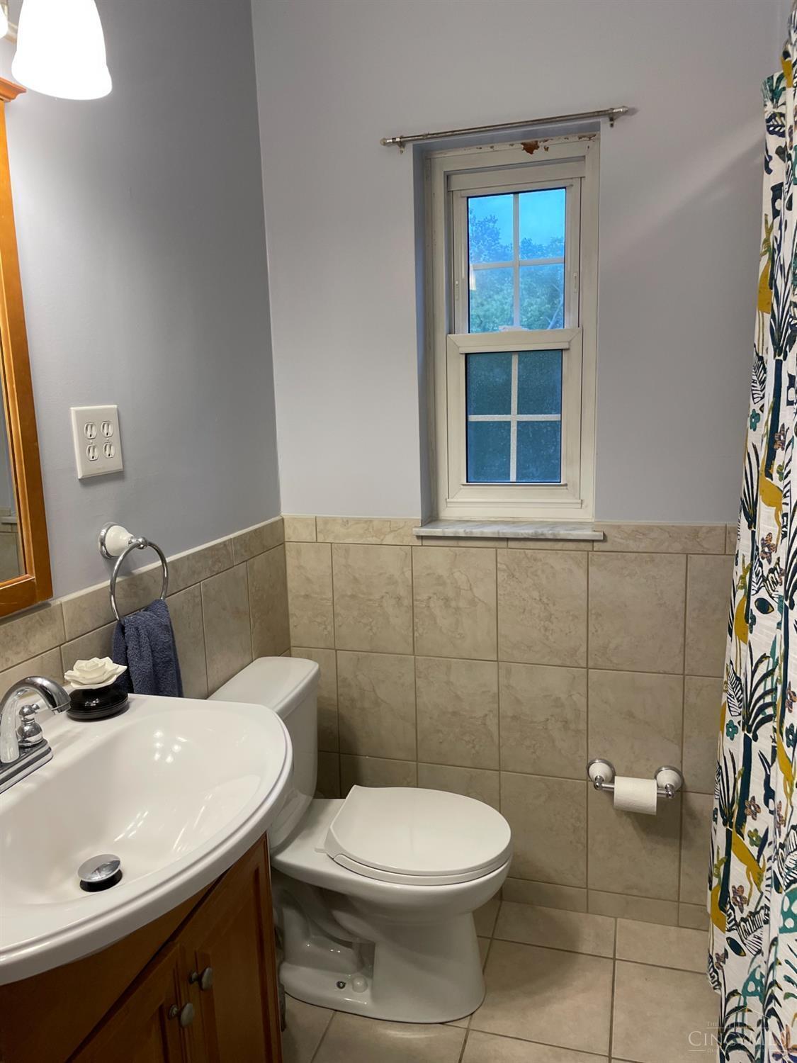 512 West North Bend Road Cincinnati, OH 45224 - Photo 12 of 22